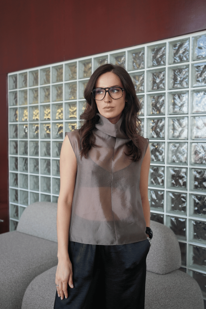 Топ полупрозрачный со стойкой