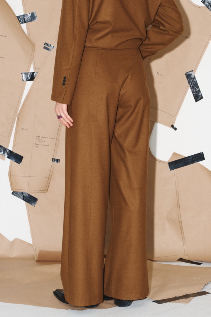 Брюки на тонком поясе